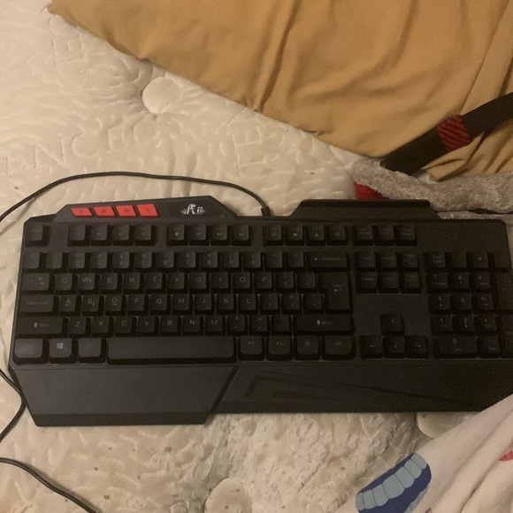 Rii RGB LED Wired Gaming Keyboard - Picture 3 of 6